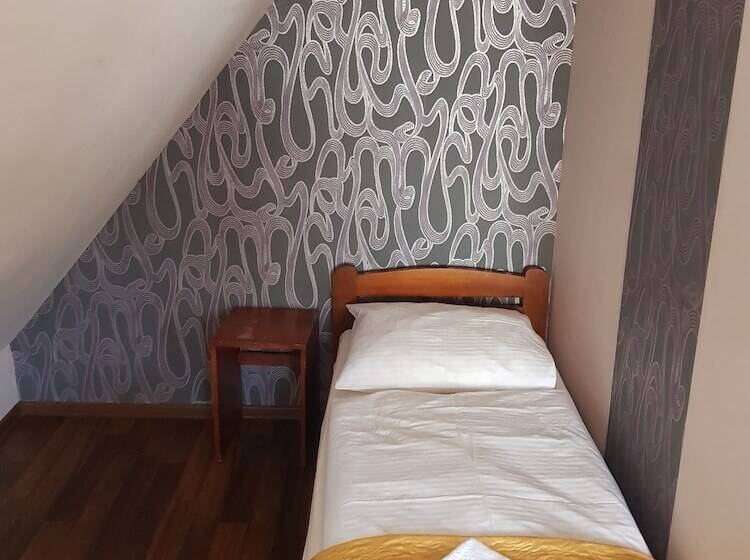 فندق Villa Rosse Pokoje Goscinne