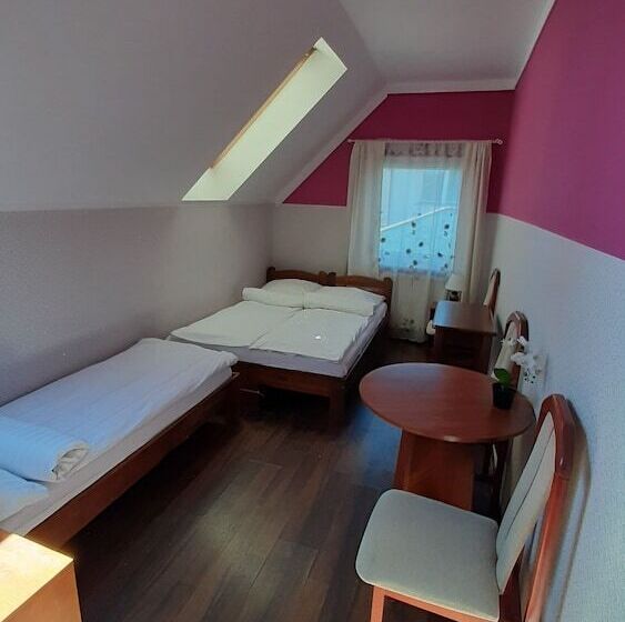 فندق Villa Rosse Pokoje Goscinne