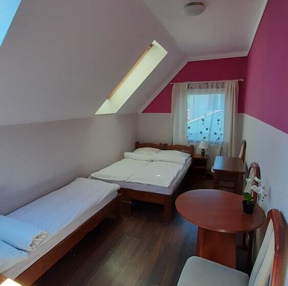 فندق Villa Rosse Pokoje Goscinne