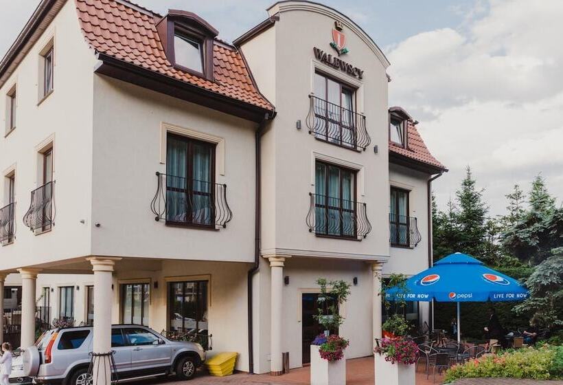 هتل Walewscy