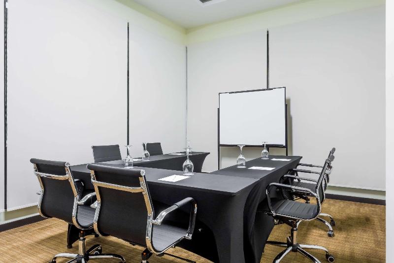 هتل Wyndham Quito Airport