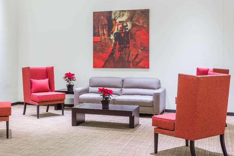 Отель Wyndham Quito Airport