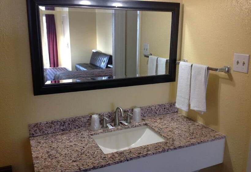 فندق Sea Shell Inn On The Beach