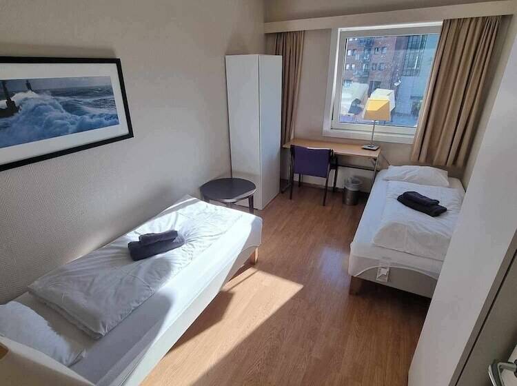 Stord Folkehøgskule Sommarhotell Leirvik