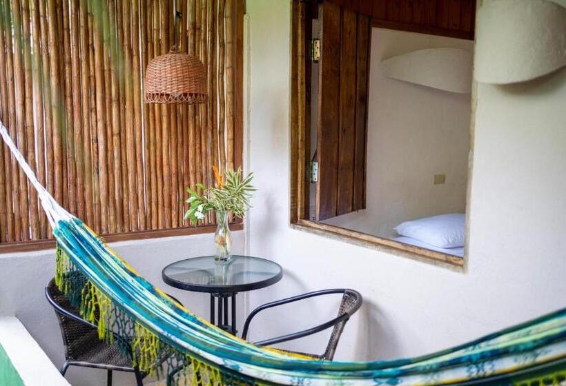 Общежитие Cabinas Montesol