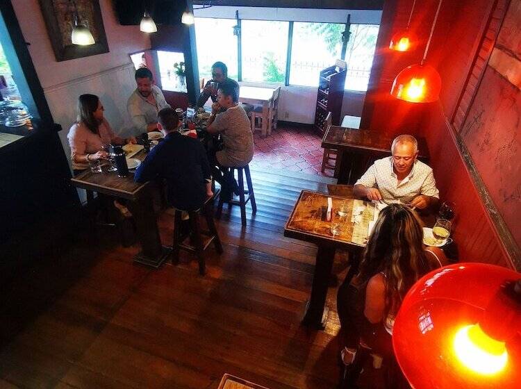 호스텔 Casa Aldea Hotel Bed & Breakfast