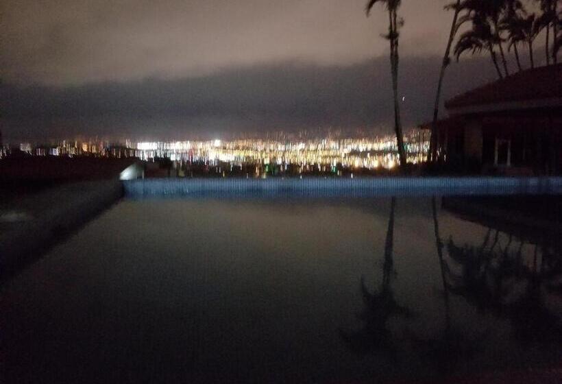 فندق صغير Monte Campana Escazu