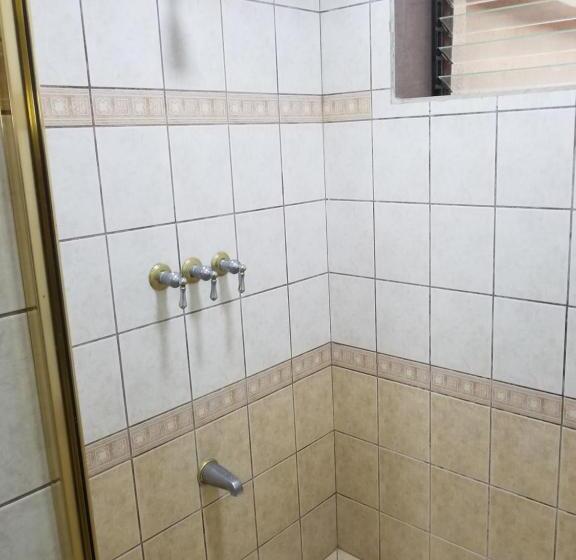 فندق صغير Monte Campana Escazu