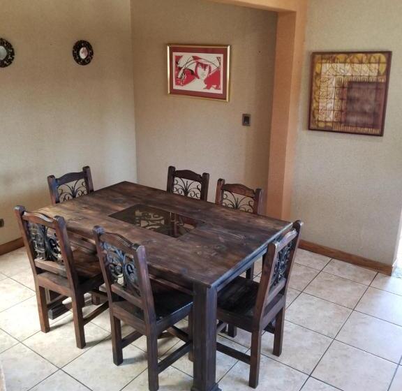 فندق صغير Monte Campana Escazu