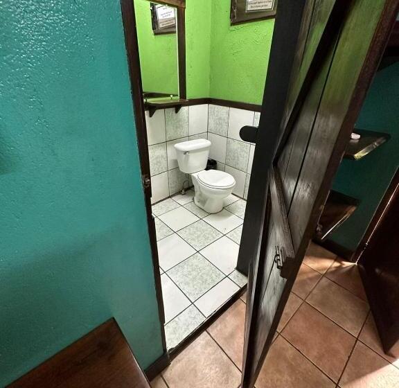 Общежитие Playa Negra Brewing Beachfront