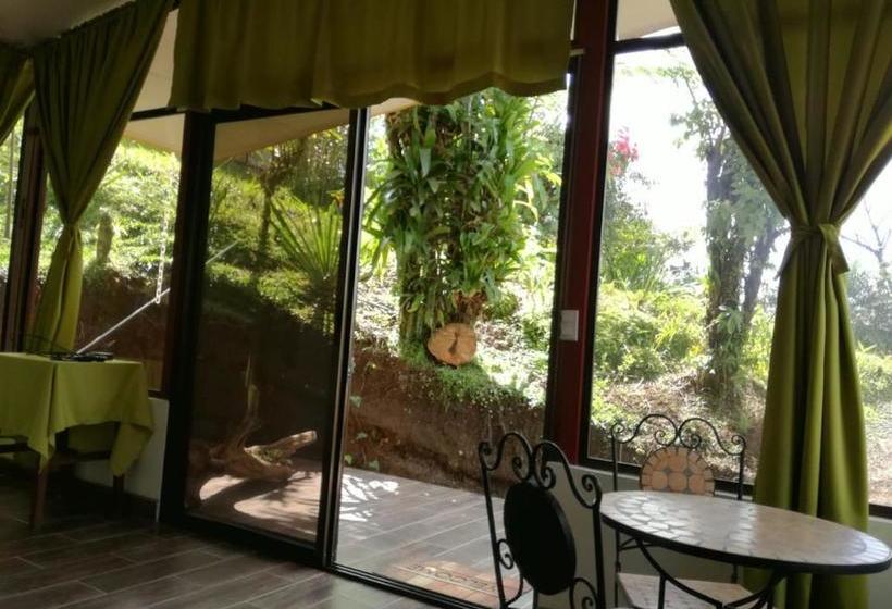 مبيت وإفطار Arenal Garden Lodge