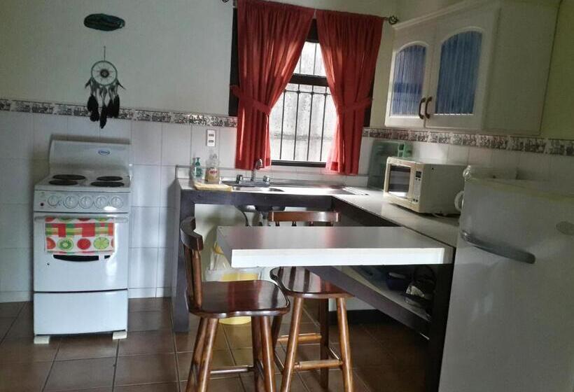 مبيت وإفطار Dos Palmas Studio Apartments