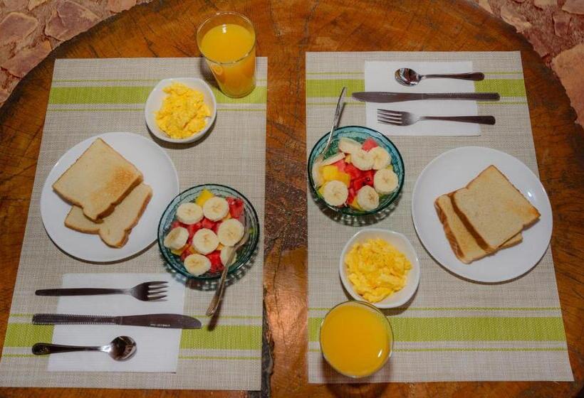 مبيت وإفطار Dos Palmas Studio Apartments