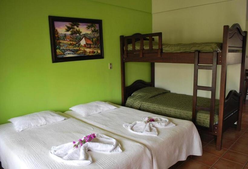 مبيت وإفطار Dos Palmas Studio Apartments