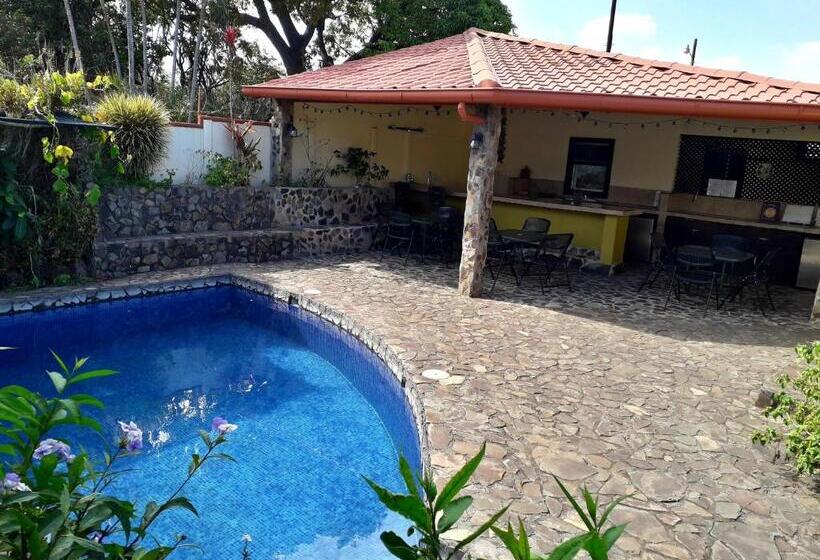 مبيت وإفطار Dos Palmas Studio Apartments