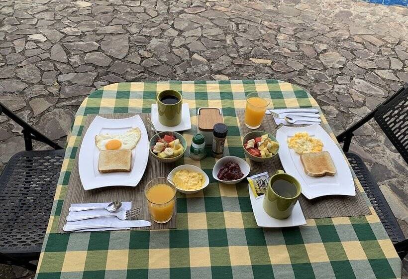 مبيت وإفطار Dos Palmas Studio Apartments