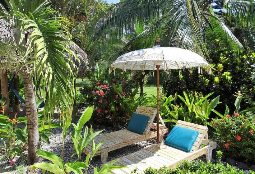 צימר Indigo Yoga Surf Resort