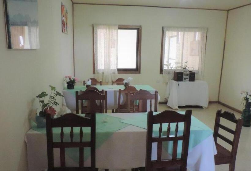 تختخواب و صبحانه Monte Los Lirios Lodge