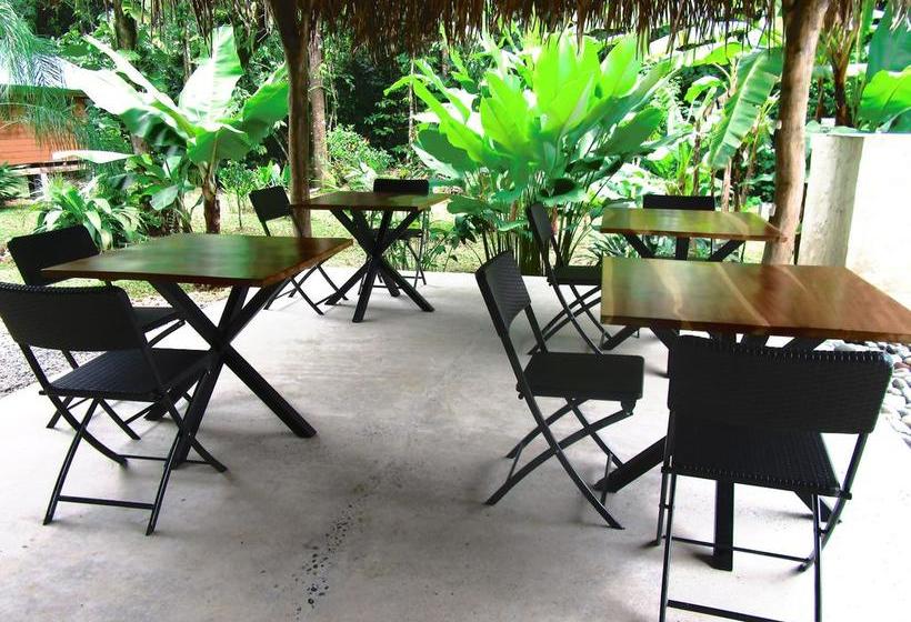 مبيت وإفطار Natura Lodges