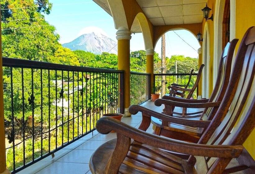 Casa Moreno   Hostel