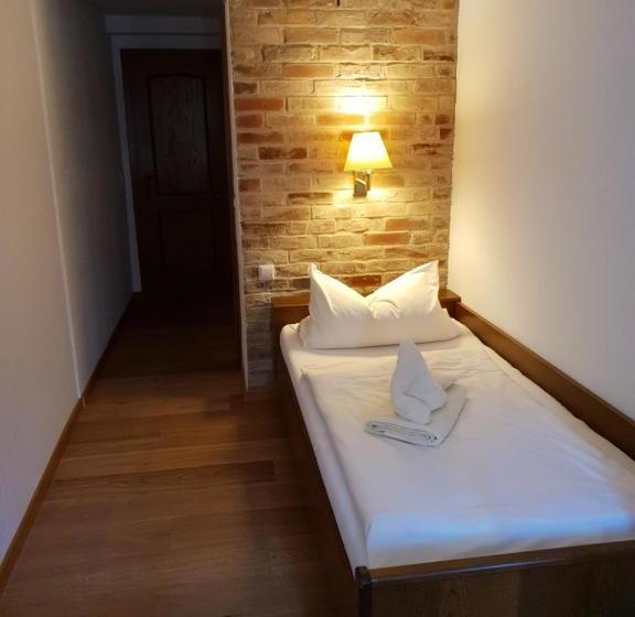 فندق Landhaus Akazienhof