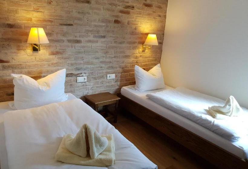 فندق Landhaus Akazienhof