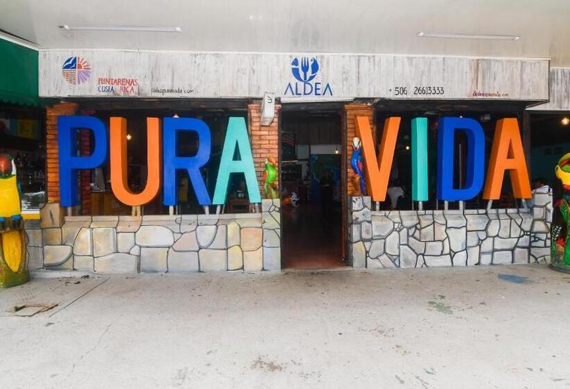 هتل Aldea Pura Vida
