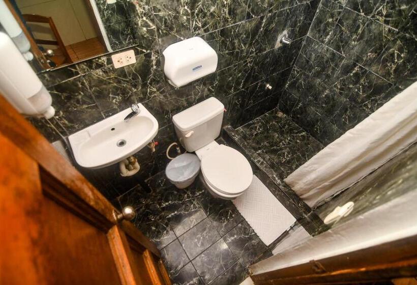 هتل Aldea Pura Vida