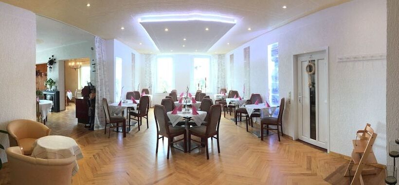 ホテル Am Kurpark