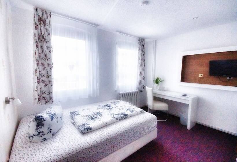 ホテル Am Kurpark