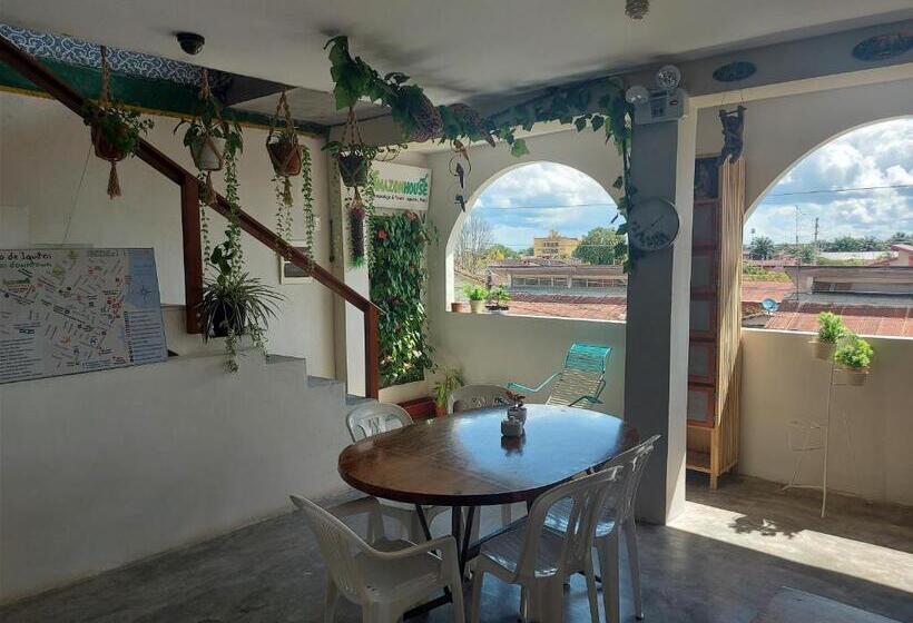 酒店 Amazon House Hostel