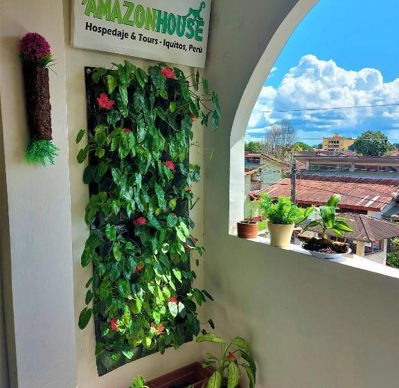 酒店 Amazon House Hostel