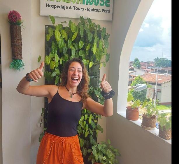 酒店 Amazon House Hostel