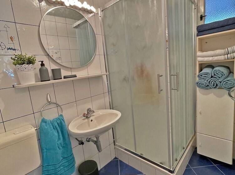 Отель Studio Apartment Andrijana