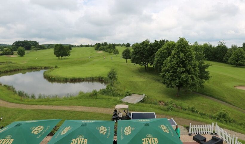 호텔 Apartments Golfpark Schlossgut Sickendorf