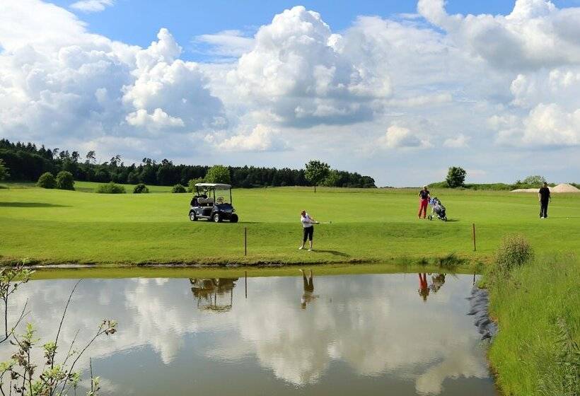 ホテル Apartments Golfpark Schlossgut Sickendorf
