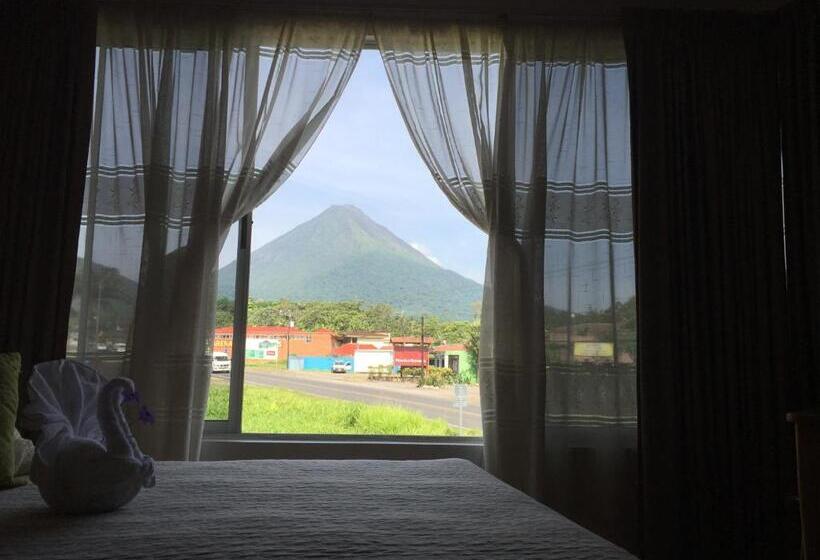 בית מלון כפרי Arenal By Regina