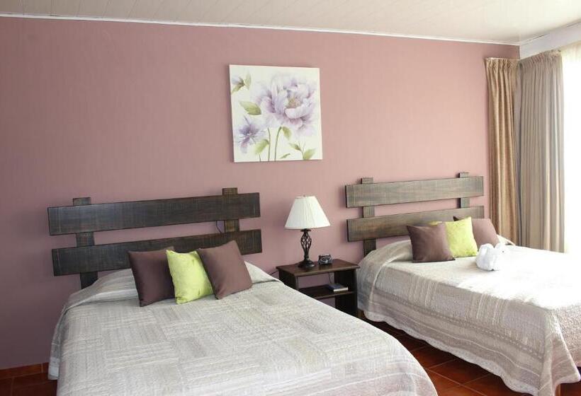 בית מלון כפרי Arenal By Regina