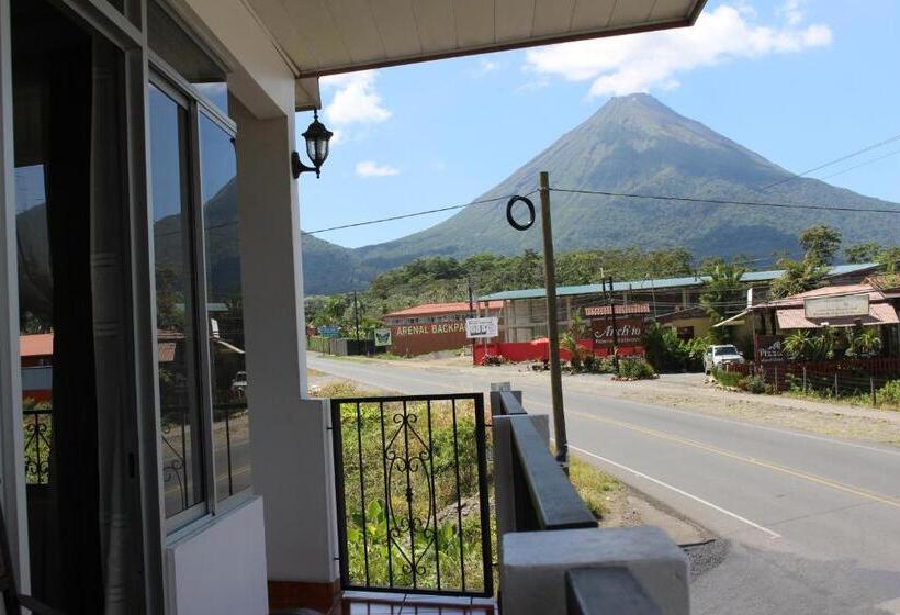 בית מלון כפרי Arenal By Regina