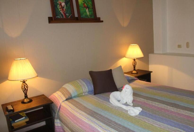 בית מלון כפרי Arenal By Regina