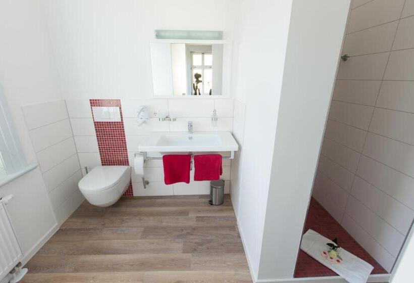 فندق Artem Orbis