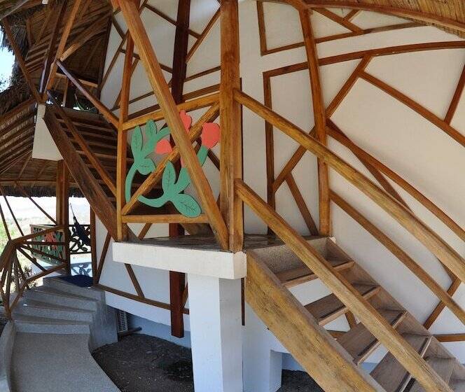 هتل Azuluna Ecolodge