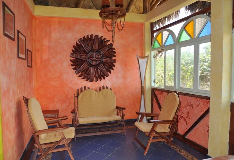 هتل Azuluna Ecolodge