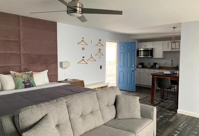 ホテル Beachfront Inn