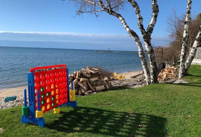 ホテル Beachfront Inn