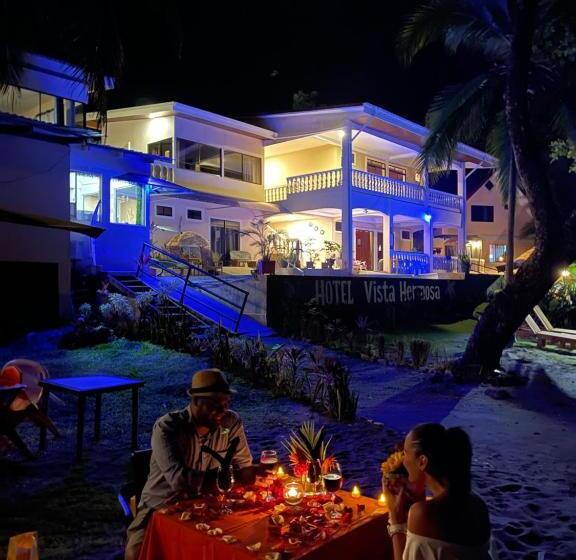 فندق Beachfront Vista Hermosa