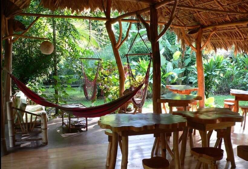 בית מלון כפרי Blue Conga