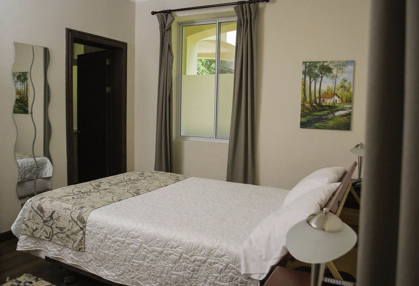 בית מלון כפרי Boutique Villa Toscana