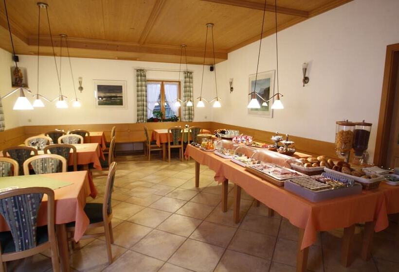 호텔 Cafe Hanfstingl