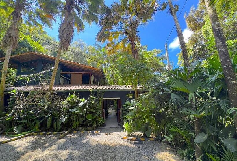 فندق Canaima Chill House